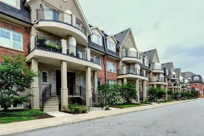 2420 BARONWOOD DR Drive 3-01, Oakville, ON L6M 0X6