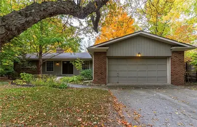 291 DALEWOOD Drive, Oakville, ON L6J 4P4