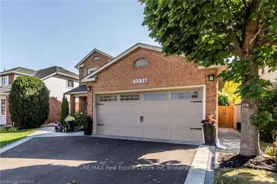 3238 HAZELWOOD Avenue, Burlington, ON L7M 2T4