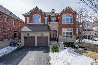 2374 Robmar Drive, Oakville, ON