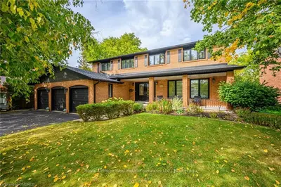 227 RICHMOND Road, Oakville, ON L6H 1L8