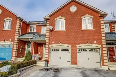 175 Margaret Drive, Oakville, ON L6K 2W2