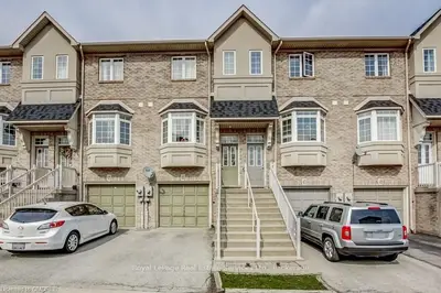 5080 FAIRVIEW Street 46, Burlington, ON L7L 7G1