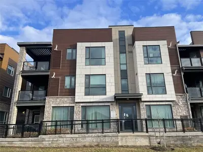 2375 Bronte Road 302, Oakville, ON L6M 4J2