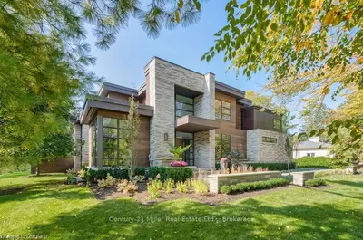 168 Forestwood Drive, Oakville, ON L6J 4E6