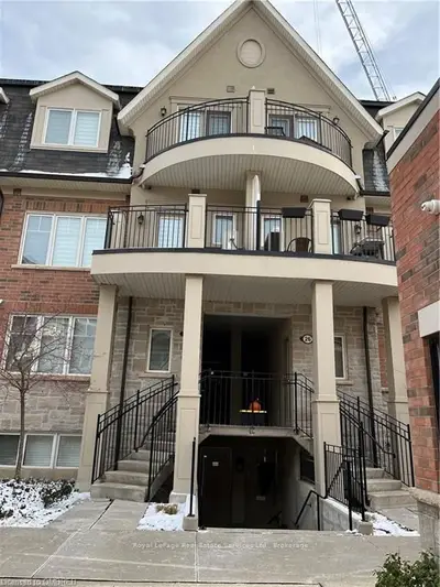 2420 BARONWOOD DRIVE Drive 25-02, Oakville, ON L6M 0X6