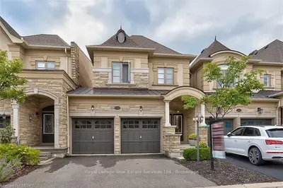 2392 CHATEAU, Oakville, ON, L6M 0S1