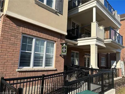 263 Georgian Drive 309, Oakville, ON L6H 0L2