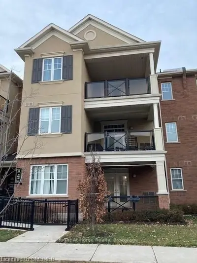 263 GEORGIAN DRIVE Drive 120, Oakville, ON L6H 0L2