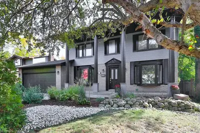 2238 CONSTANCE Drive, Oakville, ON L6J 5L7