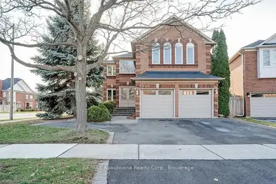 2208 VISTA OAK Road, Oakville, ON L6M 3L7