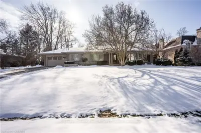 164 Trelawn Avenue, Oakville, ON L6J 4R2