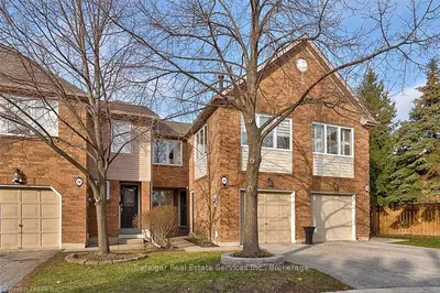 2051 MERCHANTS Gate 19, Oakville, ON L6M 3H6