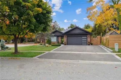 2A FLAMINGO Court, Halton Hills, ON L7G 1A2