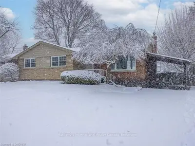 1063 BEDFORD Avenue Upper, Burlington, ON L7T 2K4