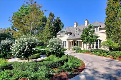 1021 LAKESHORE Road E, Oakville, ON L6J 1K7