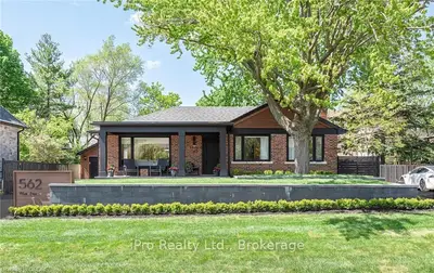 562 Weir Avenue, Oakville, ON L6L 4X4