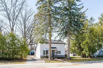 41 MARKET Street, Halton Hills, ON L7G 3C2