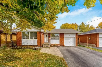 24 SWANHURST Boulevard, Mississauga, ON L5N 1B7
