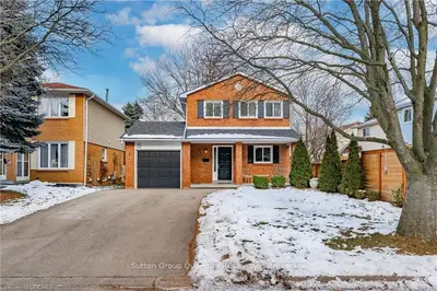 155 RIVERVIEW Street, Oakville, ON L6L 5S2