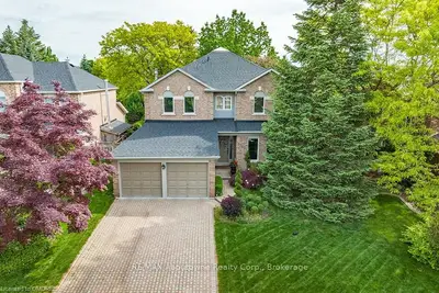 1343 SADDLER Circle, Oakville, ON L6M 2X6