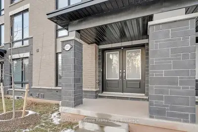 3-2523 LITTLEFIELD Crescent, Oakville, ON L6M 5L9
