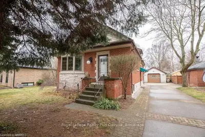 952 GLENWOOD Avenue, Burlington, ON L7T 2K2