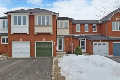 2256 DALE RIDGE Drive, Oakville, ON L6M 3L5