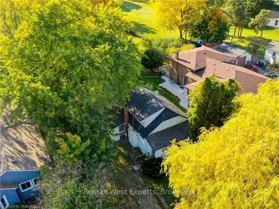 1402 Old York Road, Burlington, ON L7P 4Z5