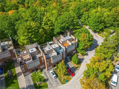 1250 MARLBOROUGH Court 15, Oakville, ON L6H 2W7