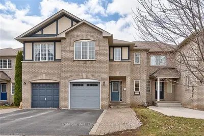 2465 NEWCASTLE Crescent, Oakville, ON L6M 4P3