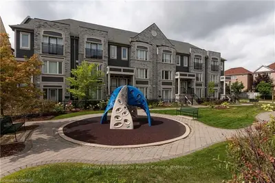 5650 Winston Churchill Boulevard 91, Mississauga, On L5m 0l7