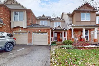 2469 Wooden Hill Circle, Oakville, On L6m 4e3