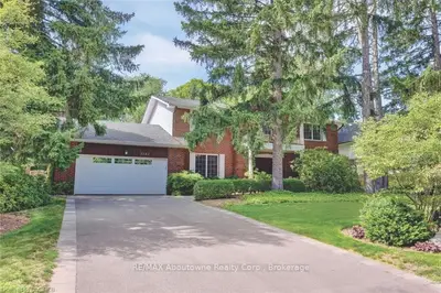 1182 CAREY Road, Oakville, ON L6J 2E4