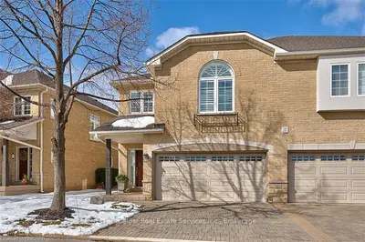 1267 DORVAL Drive 55, Oakville, ON L6M 3Z5