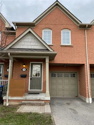3150 Erin Centre Boulevard 124, Mississauga, ON L5M 7Z2