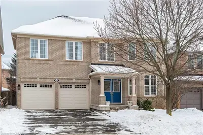 1408 Pinecliff Road, Oakville, ON L6M 3Z2