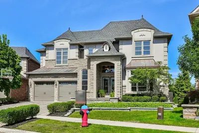 3141 SADDLEWORTH Crescent, Oakville, ON L6M 0A8