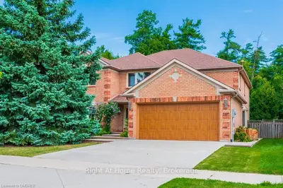 1625 PILGRIMS Way, Oakville, ON L6M 2H2