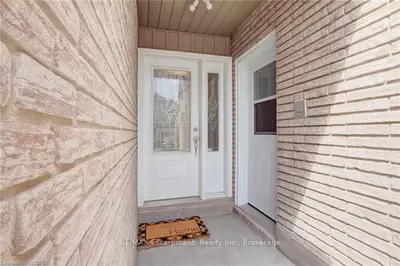 1011 White Oak Drive 3, Burlington, On L7t 2l3