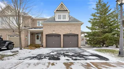 2295 ROCHESTER Circle 36, Oakville, ON L6M 5C8
