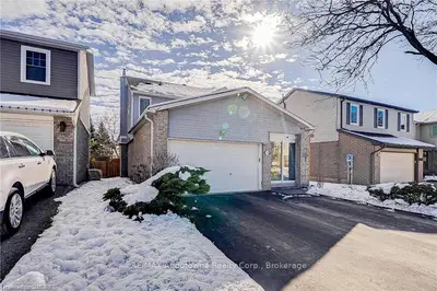 1132 Bridlewood Trail, Oakville, ON L6M 2L2