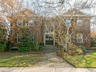 1256 FIELDCREST Lane, Oakville, ON L6M 2L8