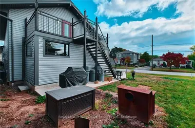 145 INGLEWOOD Drive 2, Oakville, ON L6K 1W8