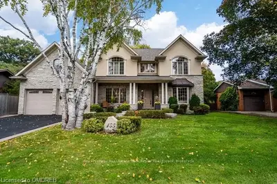 155 SPARLING Court, Oakville, ON L6K 2J8