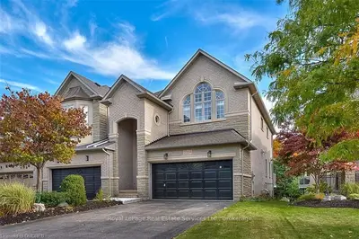 2324 WOODFIELD Road, Oakville, ON L6H 6Y6