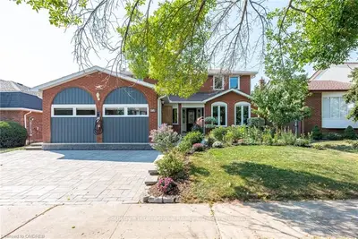 316 PINEGROVE Road, Oakville, ON L6K 3R1