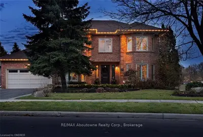 1362 Gallery Hill, Oakville, ON L6N 2N2