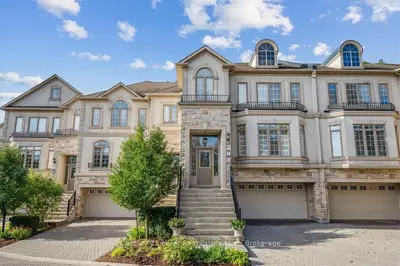 2400 NEYAGAWA Boulevard 7, Oakville, ON L6H 7P5