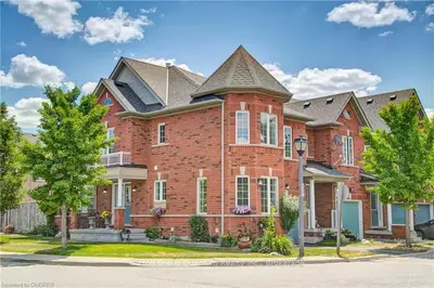 6399 SPINNAKER Circle 111, Mississauga, ON L5W 1Z6